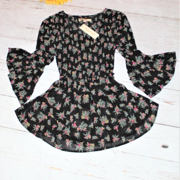 NEW Magnolia Lane Smocked Ruffled Peplum Top - Picture 1 of 16